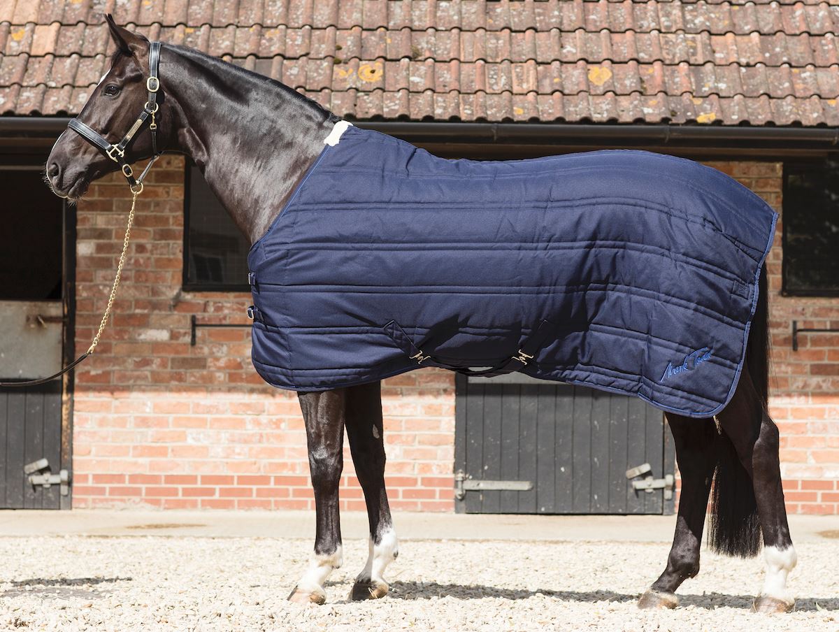 Mark Todd Quilted Lightweight Stable Rug - Just Horse Riders