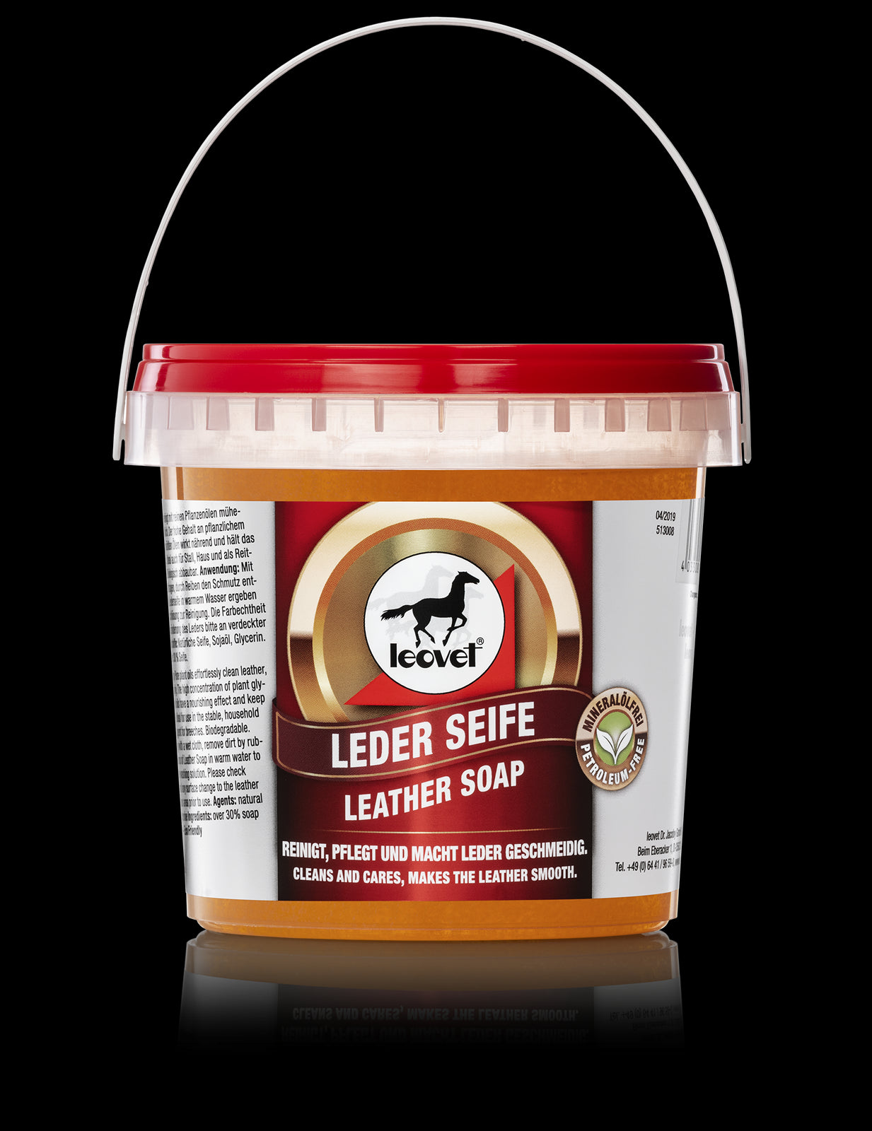Leovet Leather Soap: Pure plant oils clean deep down and make the leather elastic.
