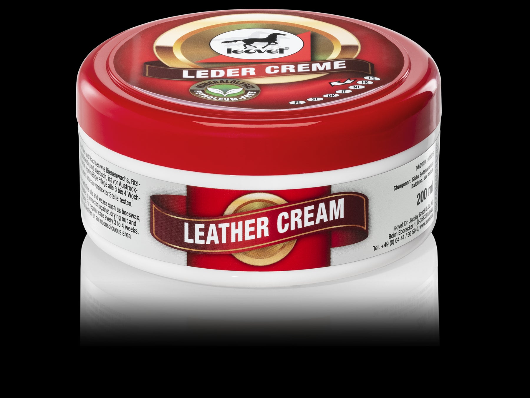 Leovet Leathercream: The Leather cream nourishes leather with natural bee's wax, fine oils, lanolin and carnauba wax.