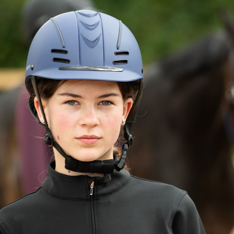 Whitaker Casque d'équitation New Rider Generation Mousse EPS Whitaker Casque d'équitation New Rider Generation Mousse EPS